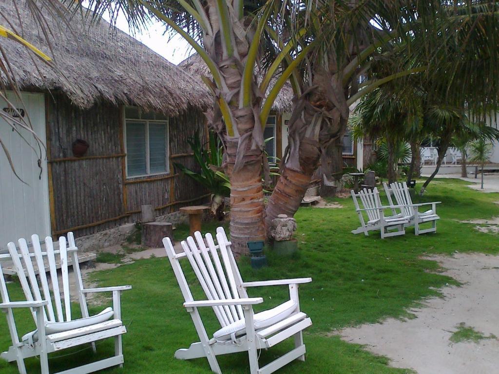 Las Cabanas Del Doctor Mahahual Esterno foto