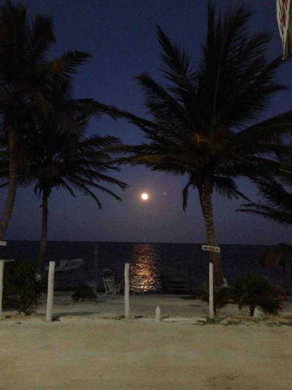 Las Cabanas Del Doctor Mahahual Esterno foto