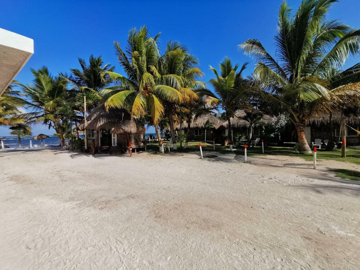 Las Cabanas Del Doctor Mahahual Esterno foto