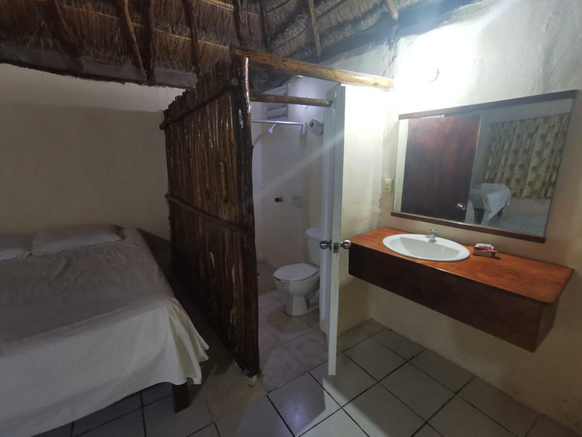 Las Cabanas Del Doctor Mahahual Esterno foto