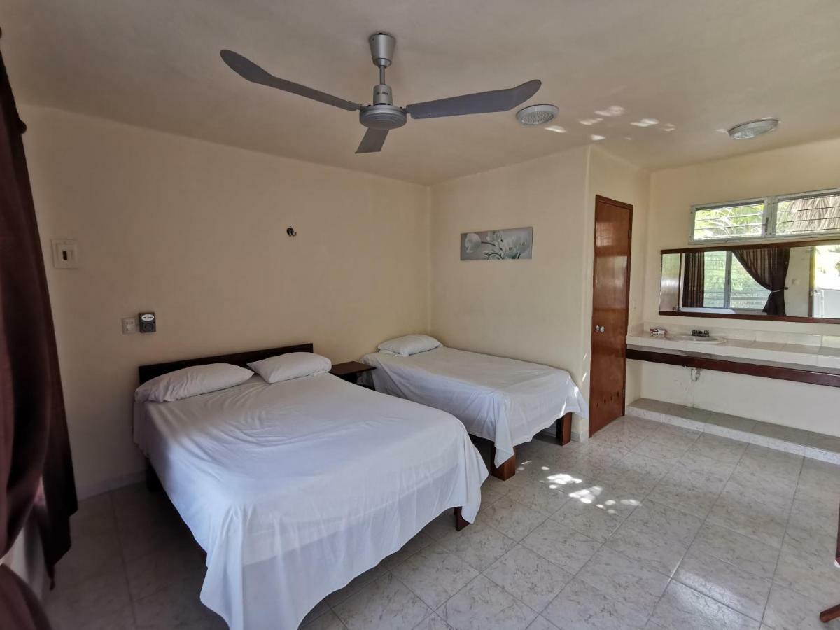Las Cabanas Del Doctor Mahahual Esterno foto